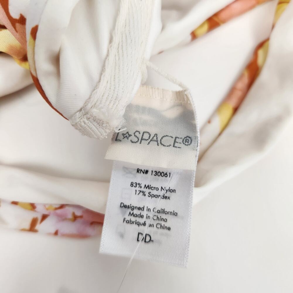 L*Space Camellia Bikini Top in What in Carnation Floral Size DD NWT Underwire - Picture 6 of 7